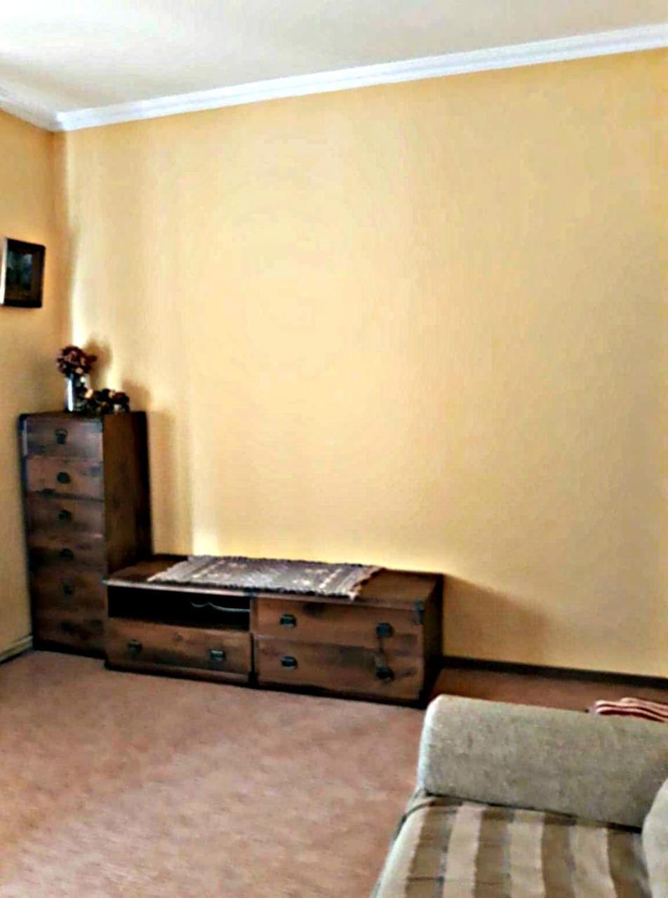 Apartment In The Historical City Center Чернивци Екстериор снимка